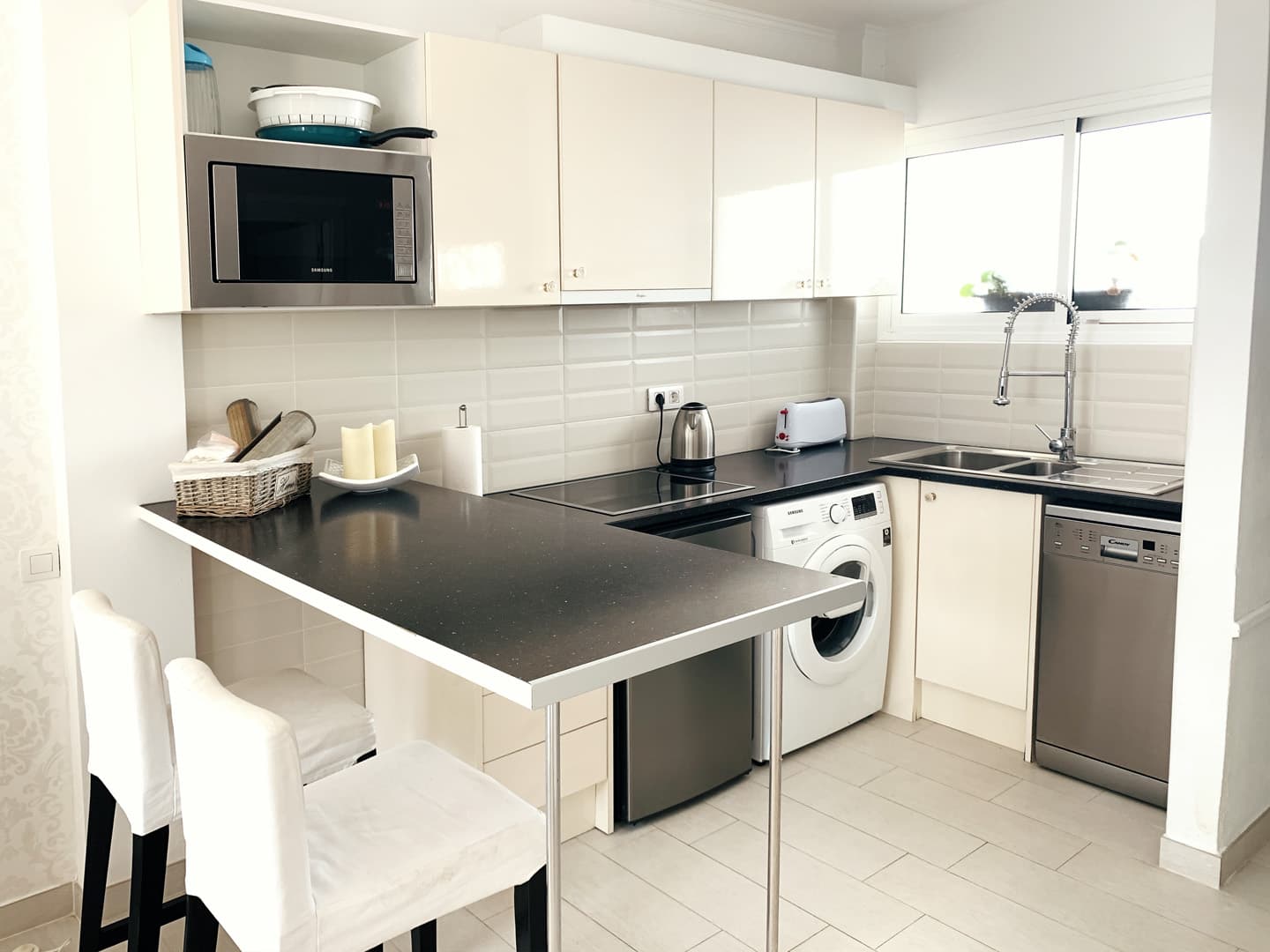 Fully equipped kitchen at Casa Nola apartment, Fuerteventura